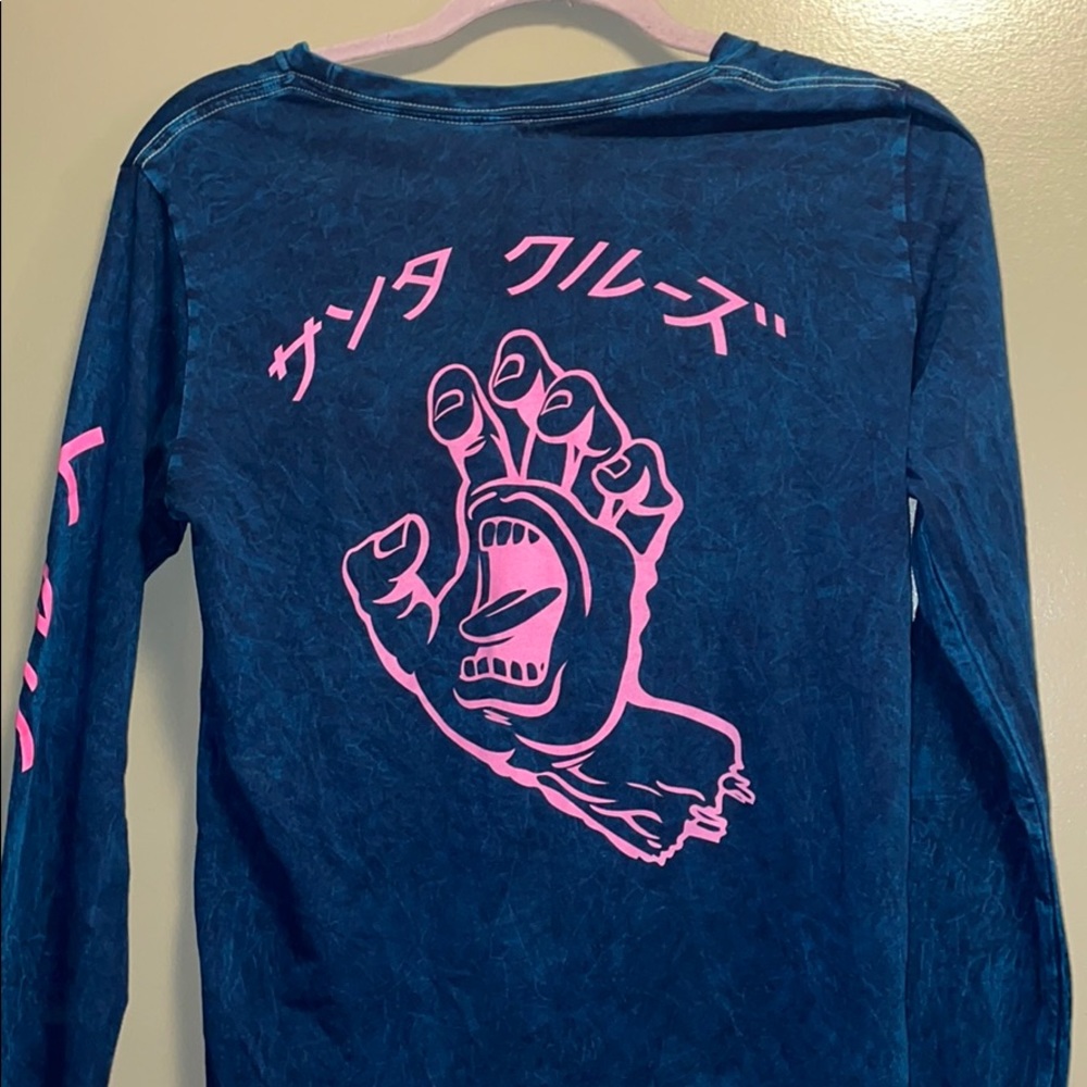 Santa Cruz women’s size small long sleeve tee